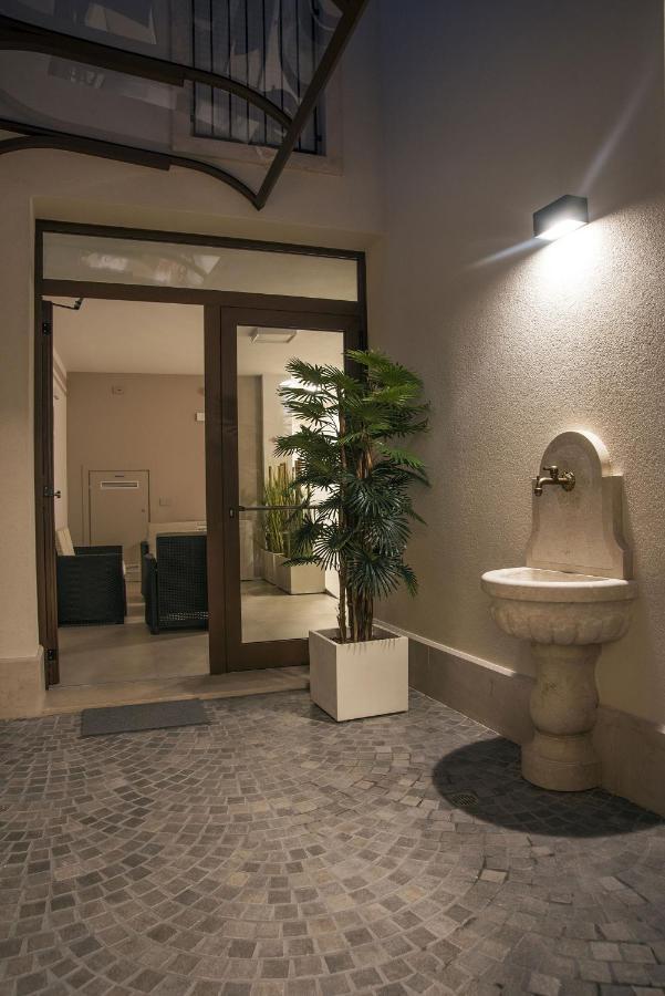 Camelot Appartamenti - Business E Holiday San Martino Buon Albergo Dış mekan fotoğraf